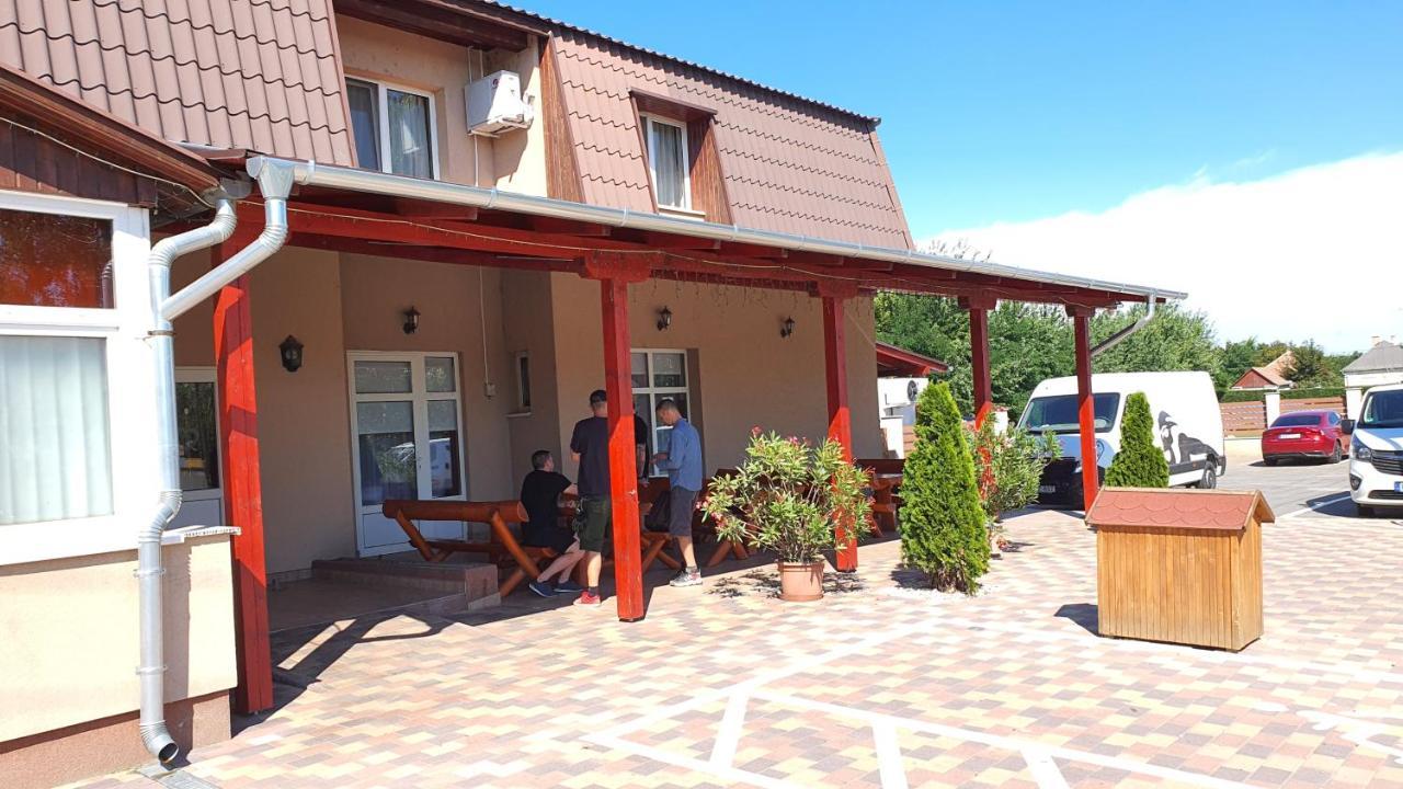 Bed & Breakfast Kek Laguna Panzio