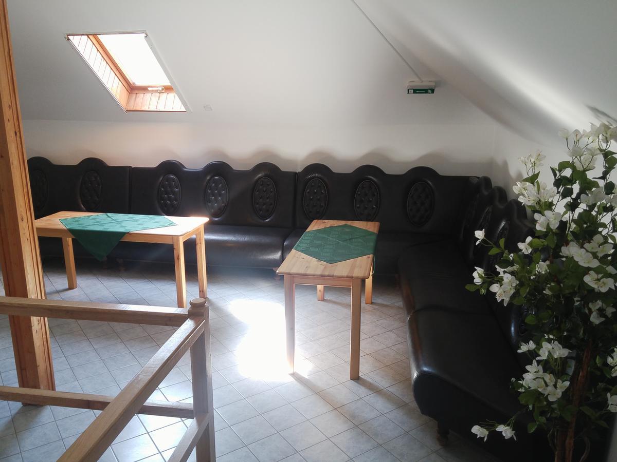Bed & Breakfast Kek Laguna Panzio Dombrad